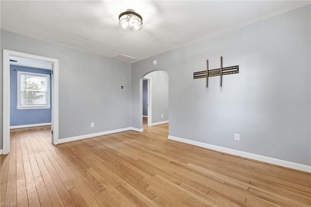 683 Ellen RD, Newport News, VA 23605