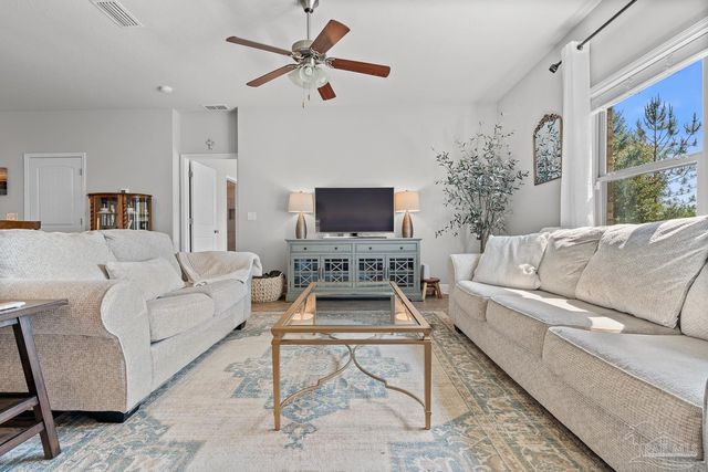 6347 Ladera Trl, Pace, FL 32571