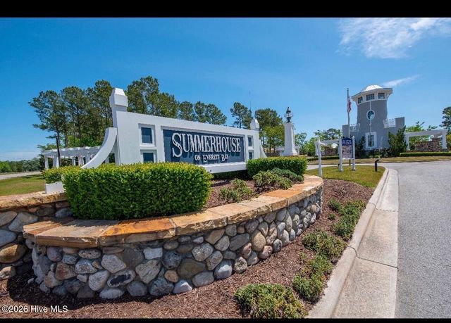 524 Moss Lake Lane, Holly Ridge, NC 28445