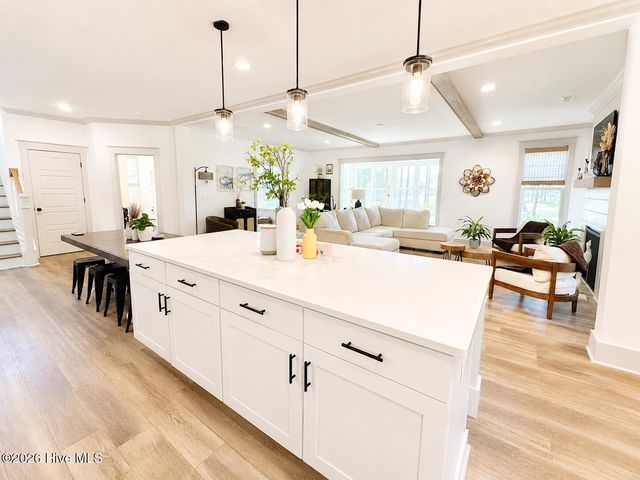524 Moss Lake Lane, Holly Ridge, NC 28445