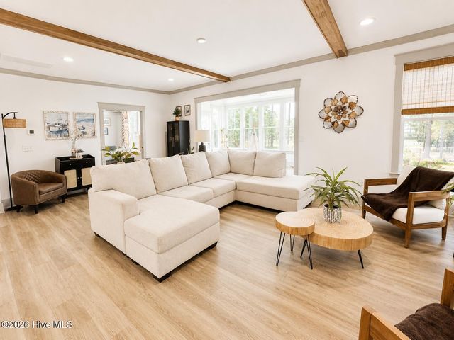 524 Moss Lake Lane, Holly Ridge, NC 28445