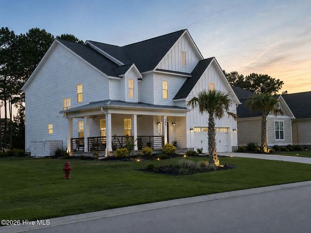 524 Moss Lake Lane, Holly Ridge, NC 28445