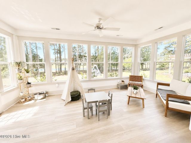 524 Moss Lake Lane, Holly Ridge, NC 28445