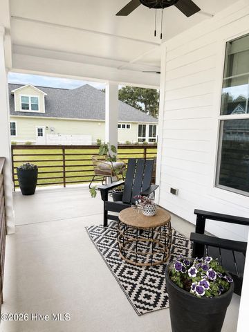 524 Moss Lake Lane, Holly Ridge, NC 28445