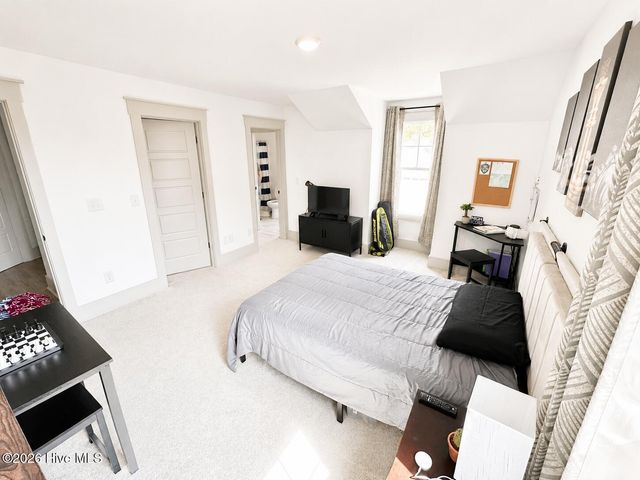 524 Moss Lake Lane, Holly Ridge, NC 28445