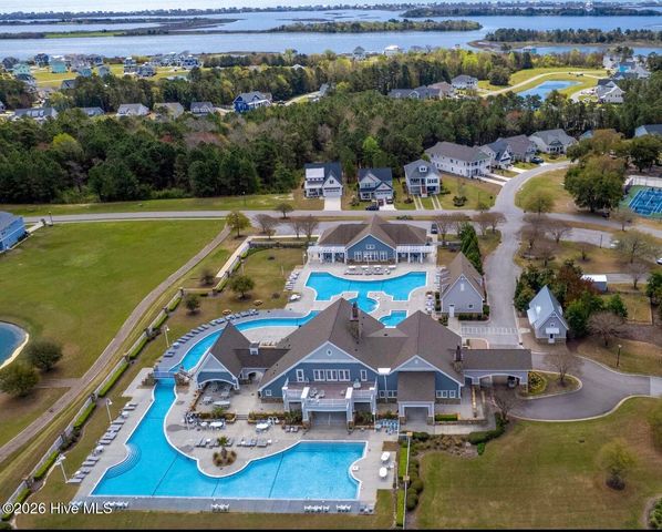 524 Moss Lake Lane, Holly Ridge, NC 28445