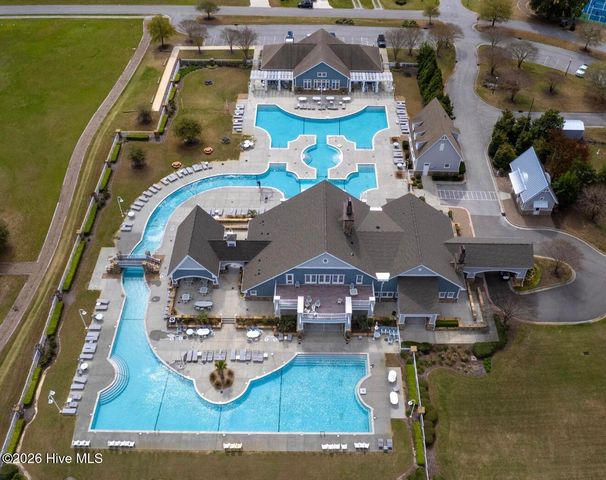 524 Moss Lake Lane, Holly Ridge, NC 28445
