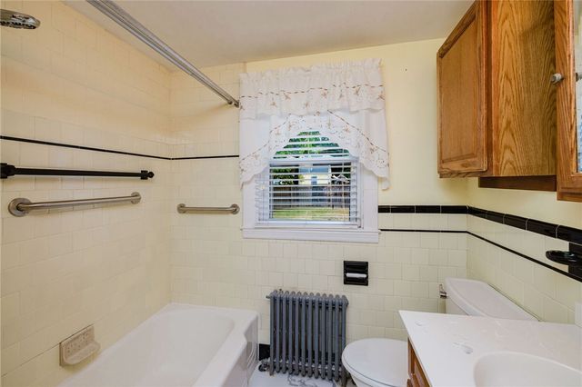 118 Foote Street, Barrington, RI 02806