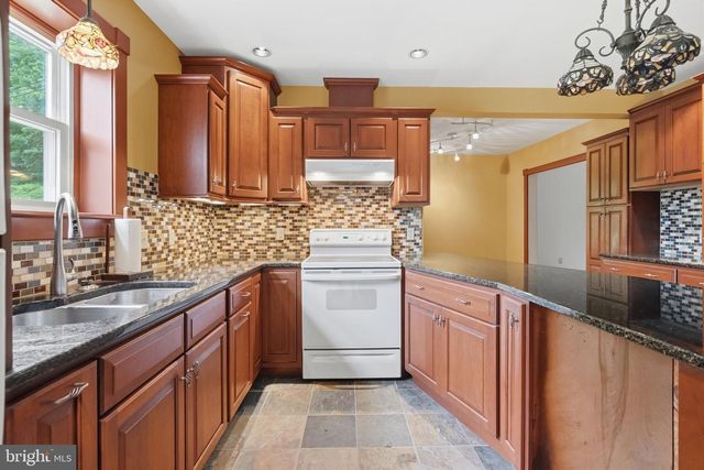 247 MAUGERS MILL RD, Pottstown, PA 19464