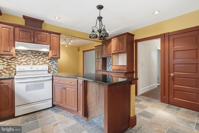 247 MAUGERS MILL RD, Pottstown, PA 19464
