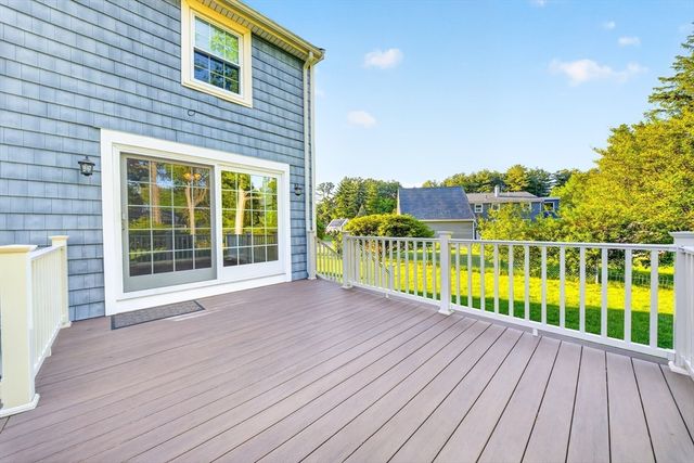 3 Catherine Ave, Billerica, MA 01821