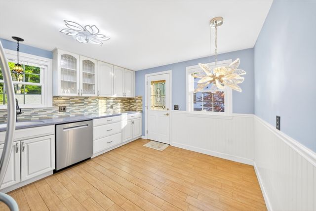 3 Catherine Ave, Billerica, MA 01821