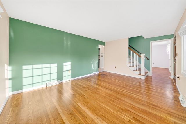 3 Catherine Ave, Billerica, MA 01821