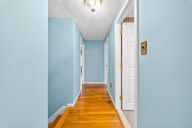 3 Catherine Ave, Billerica, MA 01821