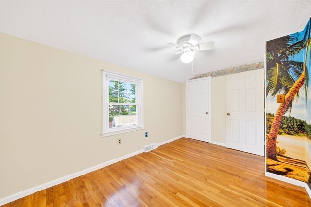 3 Catherine Ave, Billerica, MA 01821