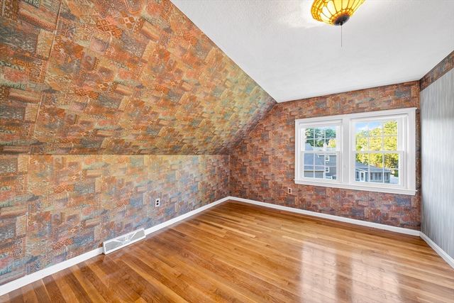3 Catherine Ave, Billerica, MA 01821