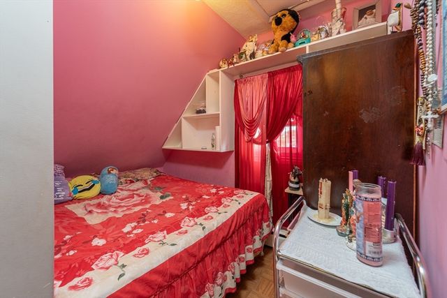68 Cook Ave, Chelsea, MA 02150
