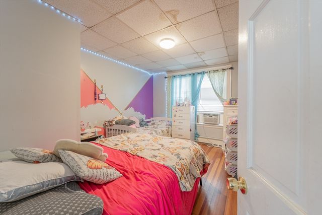 68 Cook Ave, Chelsea, MA 02150