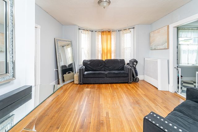 68 Cook Ave, Chelsea, MA 02150