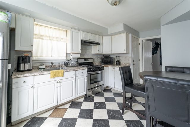 68 Cook Ave, Chelsea, MA 02150