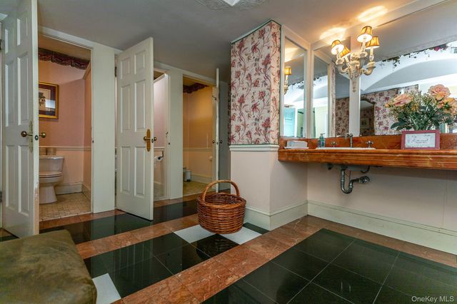 4258 Route 44, Millbrook, NY 12545