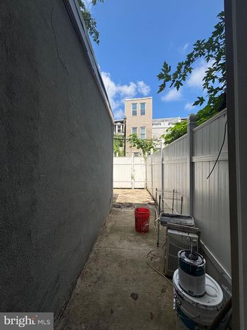 73 E COSGROVE ST, Philadelphia, PA 19144