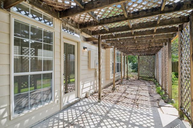 88 Laughing Brook Court, Spring, TX 77380