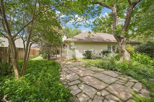88 Laughing Brook Court, Spring, TX 77380