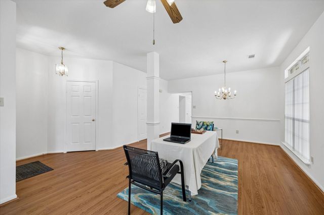 88 Laughing Brook Court, Spring, TX 77380