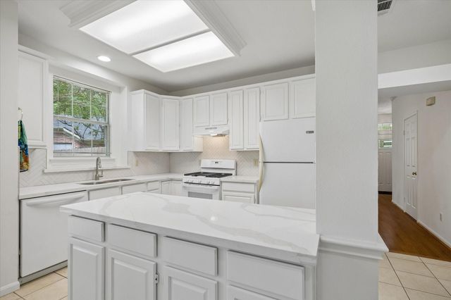88 Laughing Brook Court, Spring, TX 77380