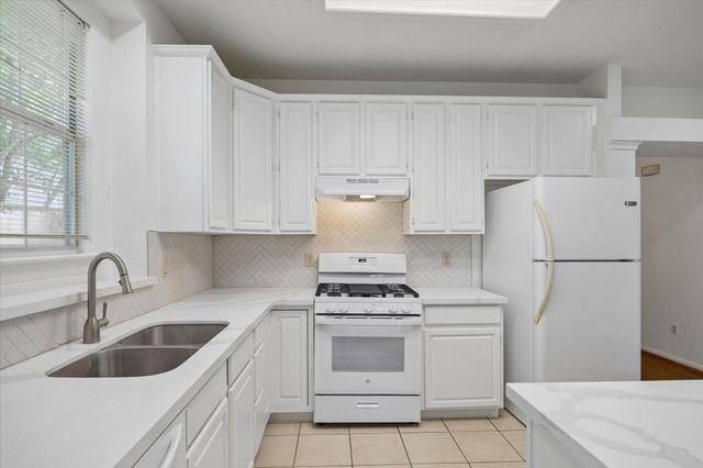 88 Laughing Brook Court, Spring, TX 77380