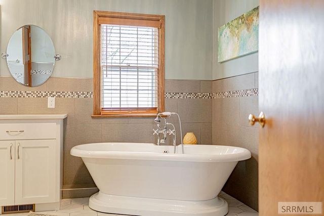 2840 Westmoreland Drive, Idaho Falls, ID 83402