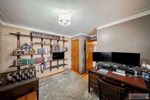 2840 Westmoreland Drive, Idaho Falls, ID 83402