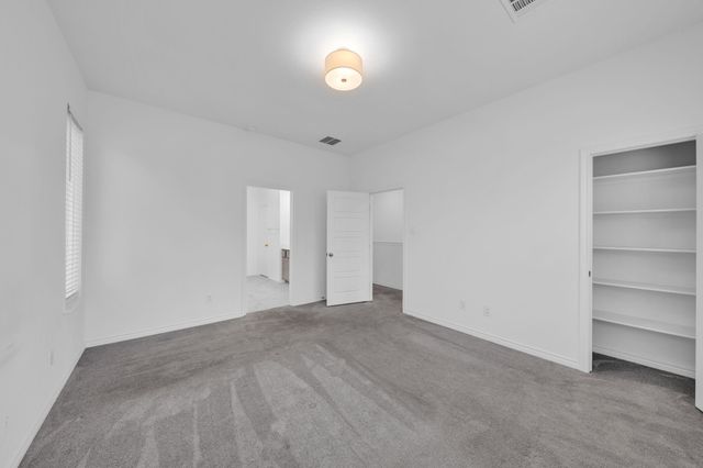 2825 Stanley Avenue, Fort Worth, TX 76110