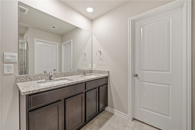 2215 Medusa Dr, Portland, TX 78374