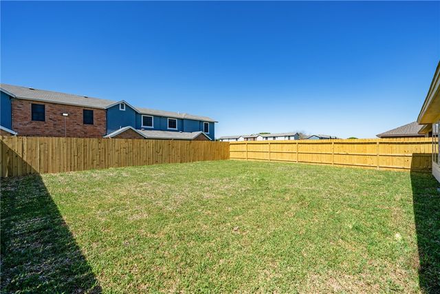 2215 Medusa Dr, Portland, TX 78374