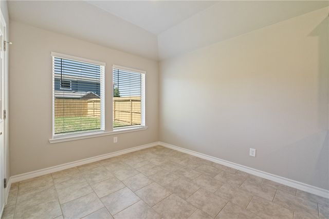 2215 Medusa Dr, Portland, TX 78374