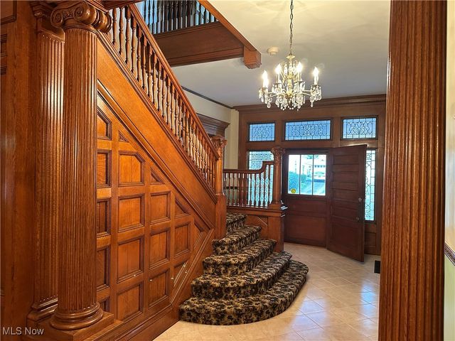 136 E Walnut Street, Barnesville, OH 43713