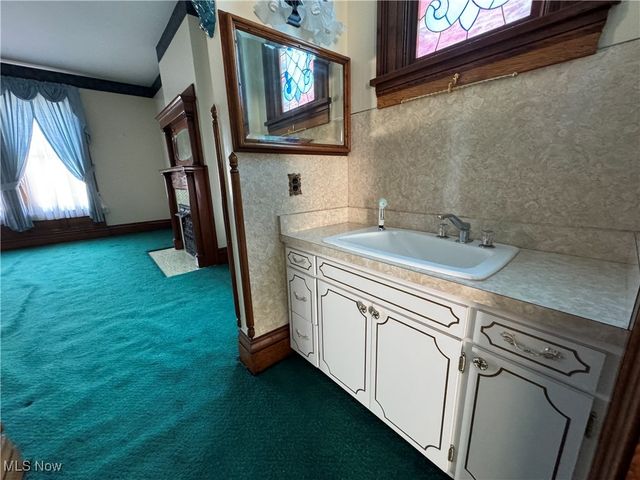 136 E Walnut Street, Barnesville, OH 43713