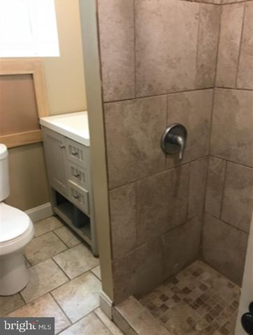 225 WENDOVER ST, Philadelphia, PA 19128