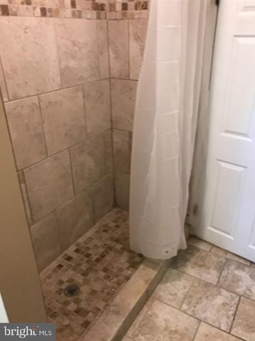 225 WENDOVER ST, Philadelphia, PA 19128