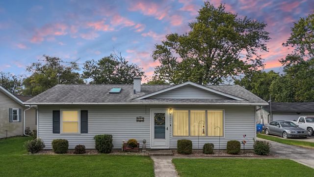 403 N Prairie Street, Crown Point, IN 46307