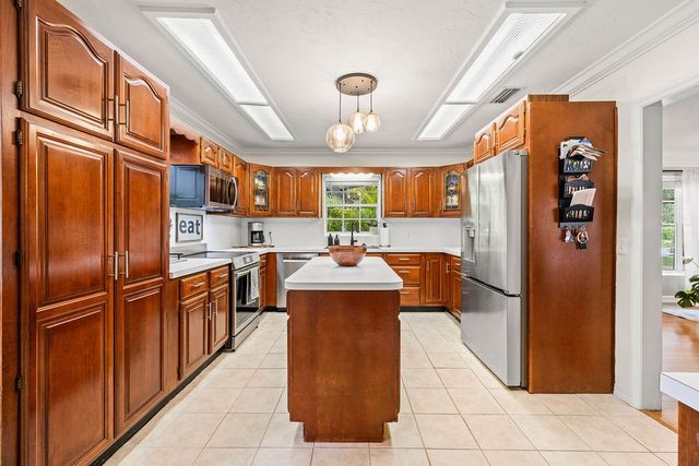 877 22nd Place, Vero Beach, FL 32960
