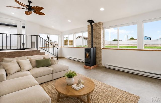 1069 Meadow Lane, Pueblo, CO 81006
