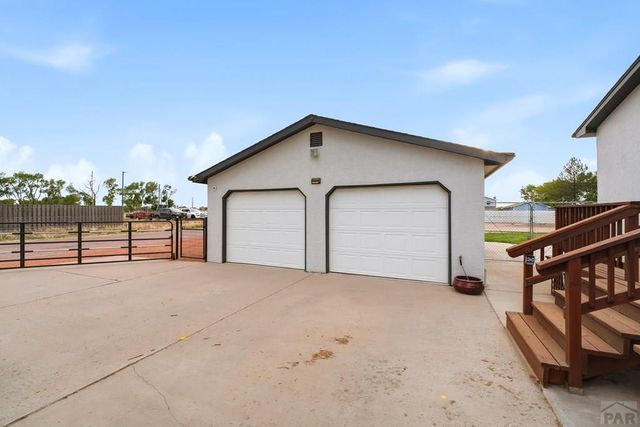 1069 Meadow Lane, Pueblo, CO 81006