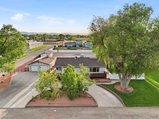 1069 Meadow Lane, Pueblo, CO 81006