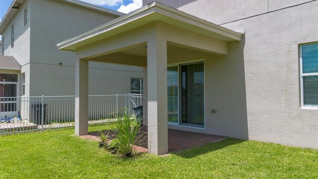 1992 NW Cataluna Circle, Port St. Lucie, FL 34986