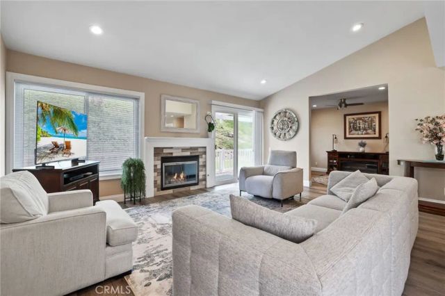 28275 Zurburan, Mission Viejo, CA 92692