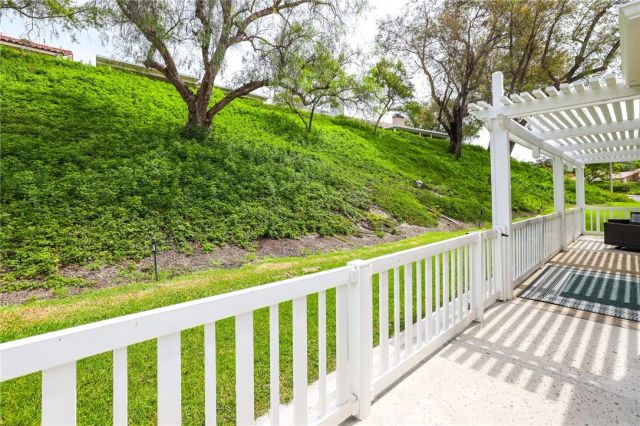 28275 Zurburan, Mission Viejo, CA 92692