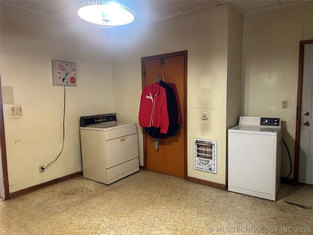 814 S Severs Street, Okmulgee, OK 74447